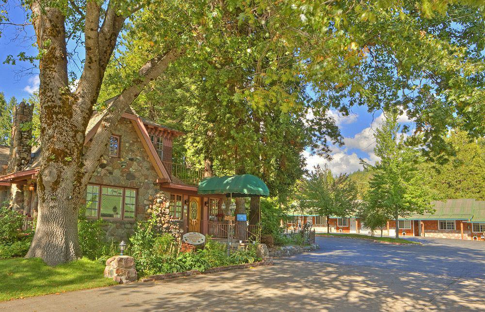 Strawberry Valley Inn Маунт-Шаста Экстерьер фото
