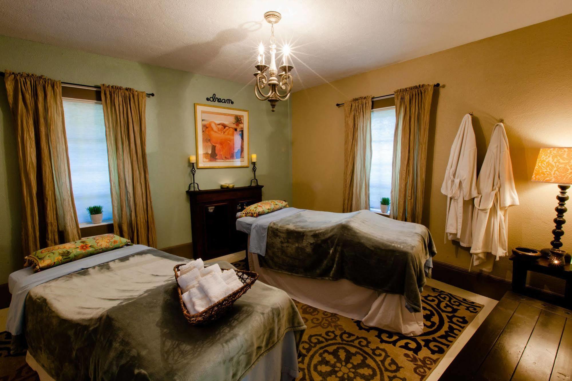 Strawberry Valley Inn Маунт-Шаста Экстерьер фото